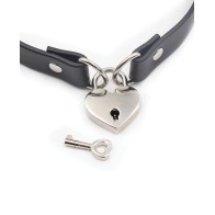 Plesur PVC Heart Lock Collar Black