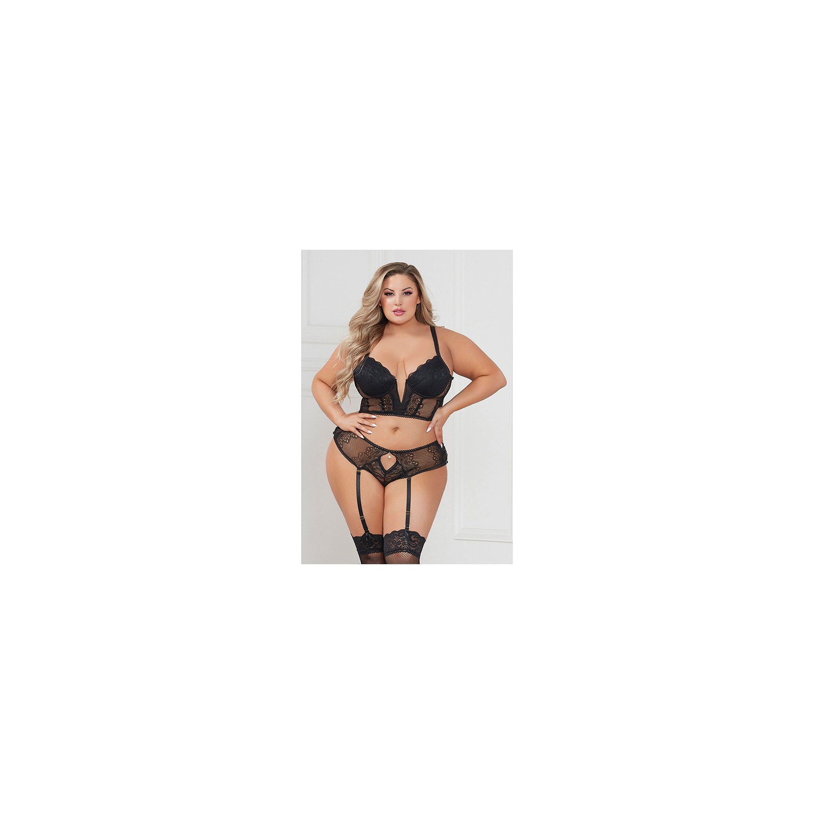 Conjunto de Bustier Corto de Encaje Elástico y Panty Cheeky Negro