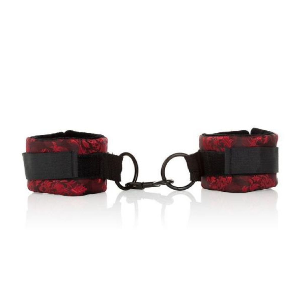 Scandal Universal Cuffs in Black/Red